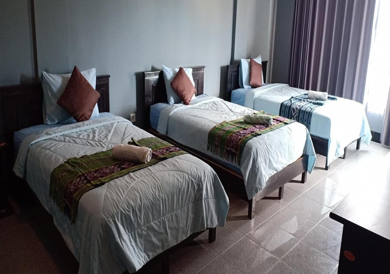 Ridho Malik Hotel Bumbang Eksteriør bilde
