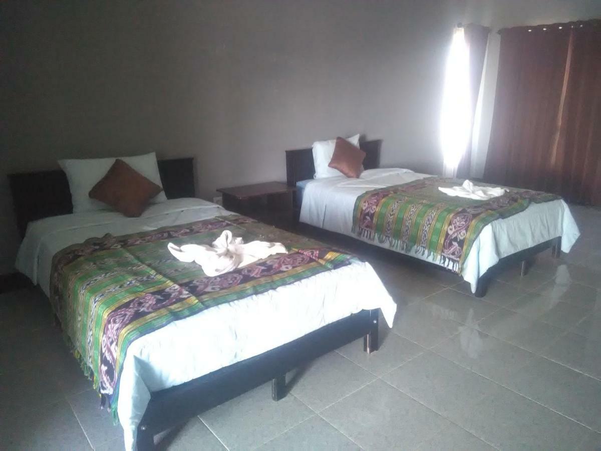 Ridho Malik Hotel Bumbang Eksteriør bilde